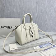 Givenchy Mini Antigona Bag White Leather 23 x 27 x 13 cm - 2
