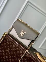 LV Mylockme Chain Bag Light Khaki Green M20799 size 22.5 x 17 x 5.5 cm - 1