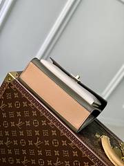 LV Mylockme Chain Bag Light Khaki Green M20799 size 22.5 x 17 x 5.5 cm - 4