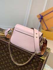 Louis Vuitton Lockme Tender Pink Leather size 19 x 13 x 8 cm - 4