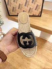 Gucci Men's Interlocking G Cut-Out Slide Sandal Black - 5
