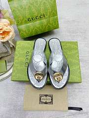 Gucci Women's Interlocking G Thong Sandal Silver - 6