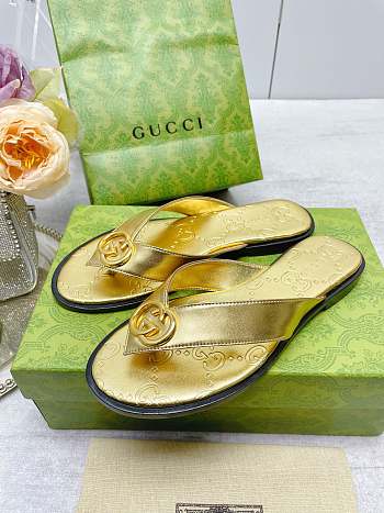 Gucci Women's Interlocking G Thong Sandal Golden
