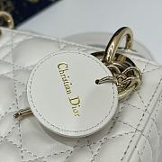 Dior Mini Lady Bag White Lambskin Size 17 x 15 x 7 cm - 2