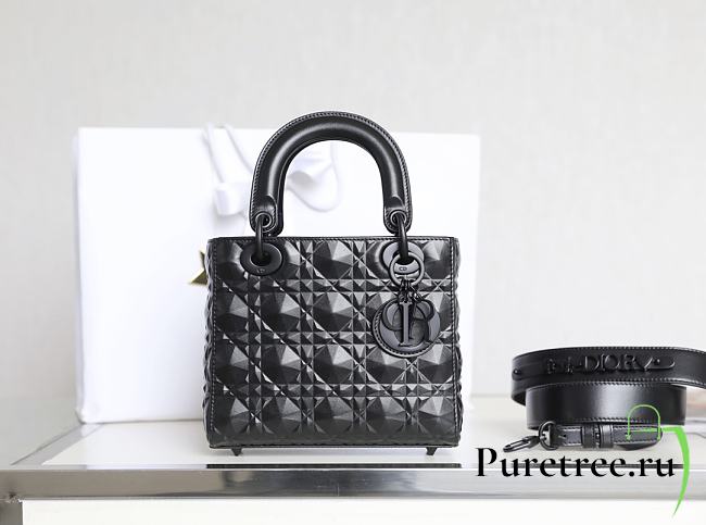Dior Small Lady Bag Black Cannage Calfskin with Diamond Motif 20x16.5x8 cm - 1