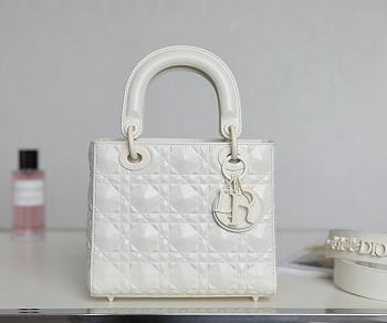 Dior Small Lady Bag White Cannage Calfskin with Diamond Motif 20x16.5x8 cm