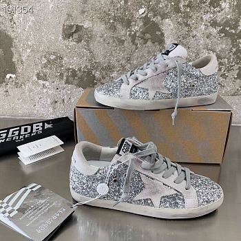  Golden Goose Superstar Distressed Glittered Leather Sneakers
