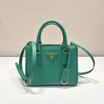 Prada Galleria Saffiano Leather Mini-Bag Green size 20x15x9.5 cm