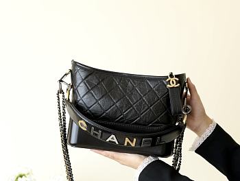 Chanel Gabrielle Black New Medium With Handle 20x15x8 cm
