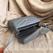YSL Loulou Toy Strap Bag Grey size 20 x 14 x 7.5 cm - 2