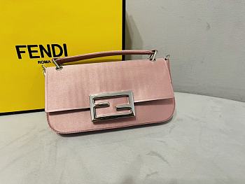 Fendi Baguette Phone Pouch Pink size 19 x 14 x 4 cm