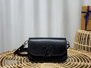 LV Buci Black Epi Leather M59386 size 24.5 x 15.5 x 9 cm