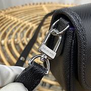 LV Buci Black Epi Leather M59386 size 24.5 x 15.5 x 9 cm - 4
