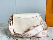 LV Diane Cream Supple Grained Leather M46388 size 25x9x15 cm - 2