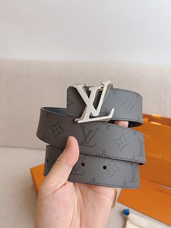LV Initiales 40MM Silver Hardware M0285V