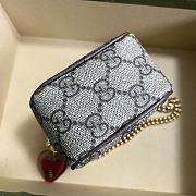 Gucci Coin Purse With Double G Strawberry size 8.5x8x5.5 cm  - 5