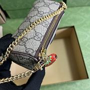 Gucci Coin Purse With Double G Strawberry size 12.5x6x6 cm - 3