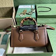 Gucci Diana Small Shoulder Bag Brown Leather 735153 size 27x15.5x11 cm - 6