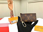 LV Keypouch with key chain - 5