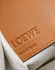 Loewe Small Hammock Bag Tan/White In Classic Calfskin 29x14x26 cm - 5