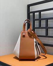 Loewe Small Hammock Bag Tan/White In Classic Calfskin 29x14x26 cm - 2
