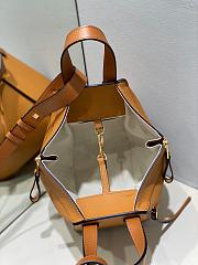 Loewe Mini Hammock Bag Brown In Classic Calfskin 20.2x17x20 cm - 4