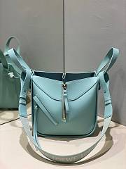 Loewe Mini Hammock Bag Light Blue In Classic Calfskin 20.2x17x20 cm - 5