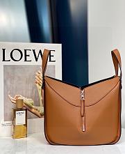 Loewe Small Hammock Bag Tan In Classic Calfskin 29x14x26 cm - 5