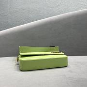 Jacquemus Le Carinu Green Smooth Leather 19x13x3.5 cm - 3