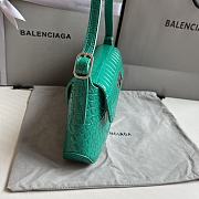 Balenciaga XX Flap Stretch BB-logo Green Crocodile Embossed 27x4.8x15.5 cm - 5