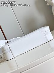 LV Handle Soft Trunk Optic White Calf Leather 21.5x15x7 cm - 4