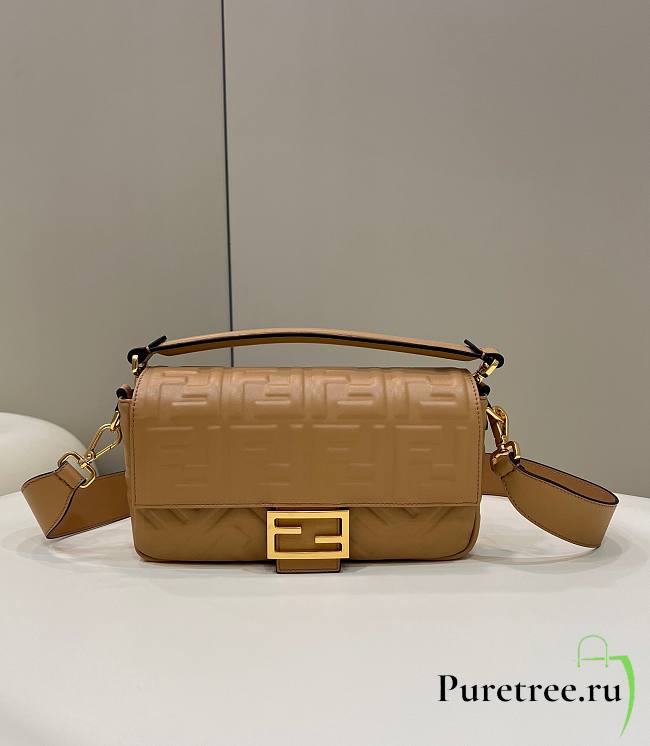 Fendi Baguette Beige Leather Bag Size 26 x 15 x 5 cm - 1