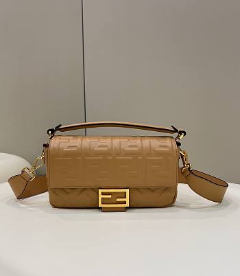 Fendi Baguette Beige Leather Bag Size 26 x 15 x 5 cm