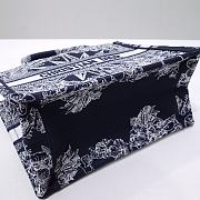 Dior Small Book Tote Dior Rêve d'Infini Embroidery with Navy Blue Metallic - 3