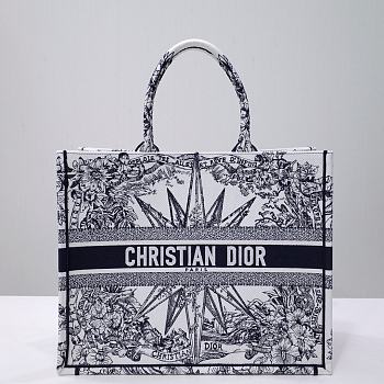 Dior Large Book Tote Dior Rêve d'Infini Embroidery with White Metallic