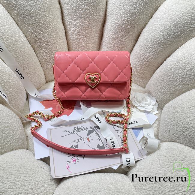 Chanel Small Flap Bag Pink Lambskin size 21 x 14 x 7 cm - 1