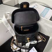 Chanel Small Vanity Case Black Lambskin & Gold-Tone Metal 12.5x15x8 cm - 3