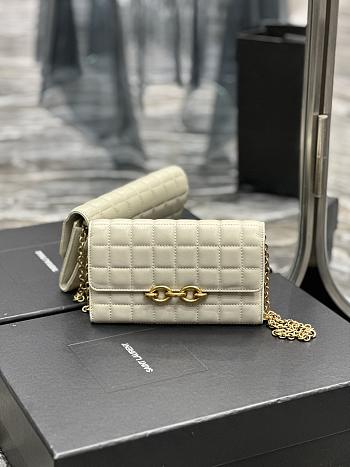 YSL Le Maillon Chain Wallet In White Quilted Lambskin 19x11x4 cm