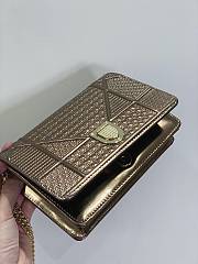 Dior Diorama Wallet On Chain Metallic Gold 19 x 12.3 x 3 cm - 2