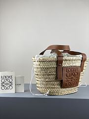 Loewe Small Inlay Basket Bag In Palm Leaf And Calfskin Natural/Brown - 3