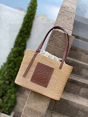 Loewe Small Square Basket Bag In Raffia And Calfskin Natural/Pecan - 2