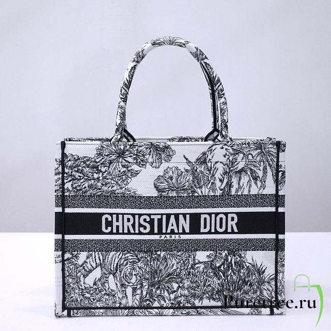 Dior Medium Book Tote White/Black Toile de Jouy Voyage Embroidery 36x28x16cm - 1