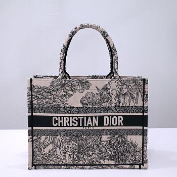 Dior Medium Book Tote Beige Toile de Jouy Voyage Embroidery 36x28x16cm