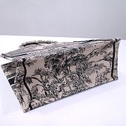 Dior Medium Book Tote Beige Toile de Jouy Voyage Embroidery 36x28x16cm - 5