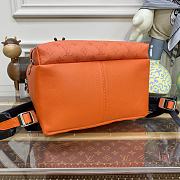 LV DISCOVERY BACKPACK PM Orange size 39.5 x 29 x 16.5 cm  - 4