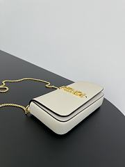 Fendi Graphy Chain Leather Clutch White size 22 x 5 x 11 cm - 5