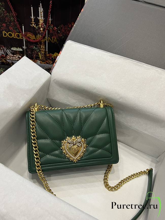 D&G Medium Devotion Bag In Green Quilted Nappa Leather 21x14.5x3 cm - 1