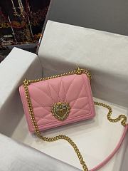 D&G Medium Devotion Bag In Pink Quilted Nappa Leather 21x14.5x3 cm - 1
