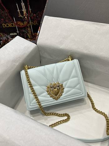 D&G Medium Devotion Bag In Light Blue Quilted Nappa Leather 21x14.5x3 cm