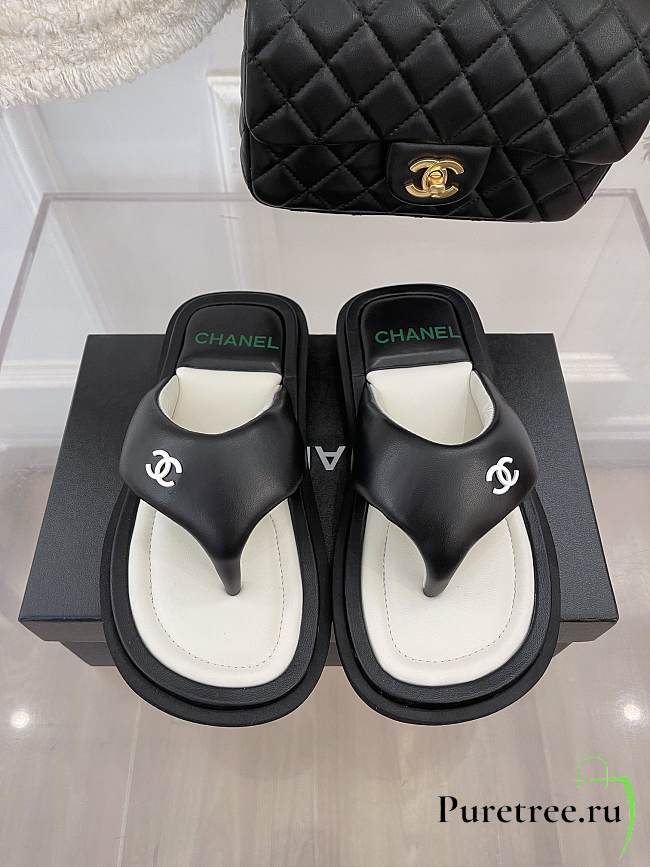 Chanel Leather Flip Flops Black  - 1